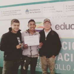 Otros de los proyecto fue la Producción de vinos espumantes y presentadas en EDUCAGRO obteniendo premios en dinero para su producción.