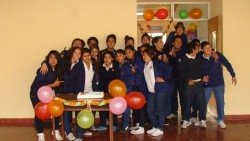 De Festejo en el Cumpleaños de la Escuela