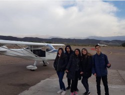 Salida Educativa al AeroClub de Mendoza, en el Marco del Proyecto Interdisciplinar: Magic Flying! Uniendo saberes de matemáticas, física, química, inglés y educación física.