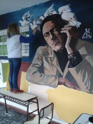 Profesora Elisa Tenutta coordinadora del proyecto de realización de murales en nuestra querida escuela.