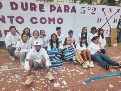 Presentación de las Camperas de 5° años