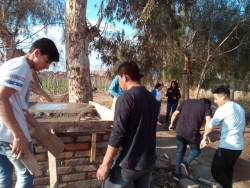 5TO Año 2018 construcción de la churrasquera de la escuela