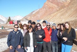 Docentes y alumnos en la salida educativa a Penitentes