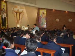 Celebramos el Amor de Dios Vivo